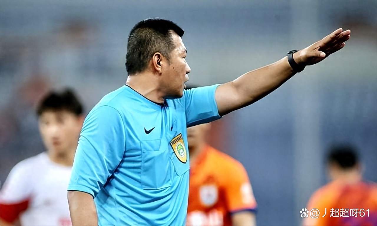 开云APP-广州队加时末段豪取连胜，志在足总杯名次提升，球迷炸锅，赛程密集仍需轮换-开云APP