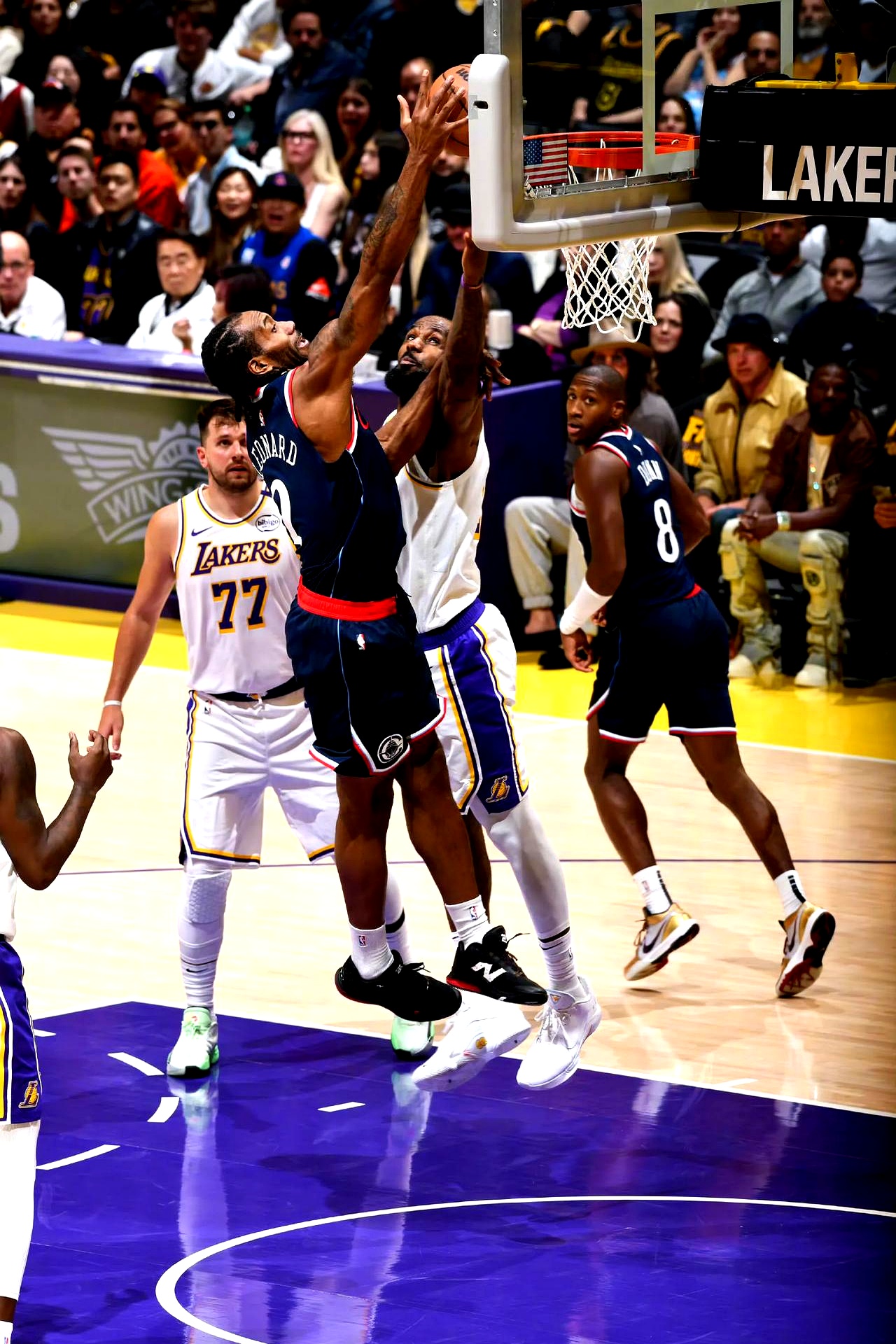 清晨洛杉矶快船门线救险：全明星赛节点到来，底气十足，身体对抗强度拉满